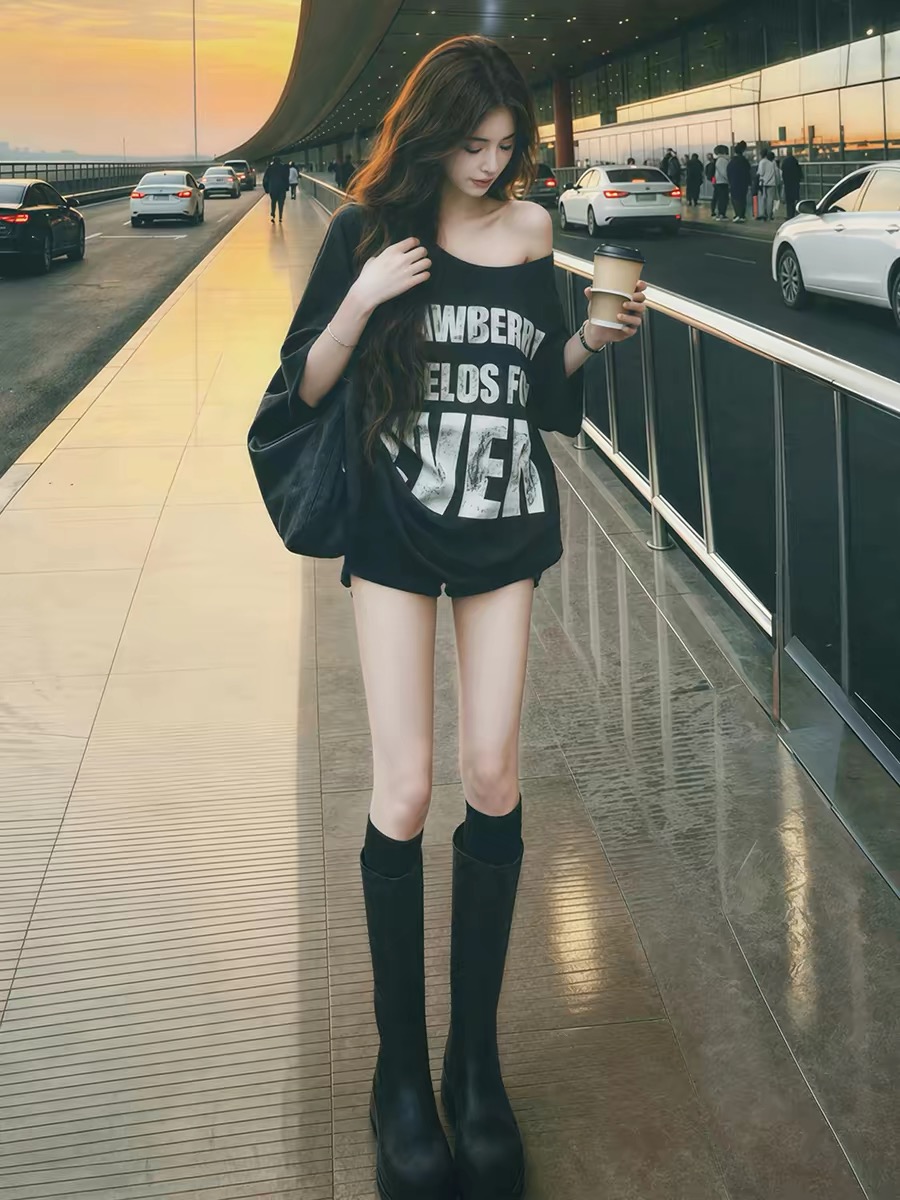 American Retro Black Letter Off-Shoulder Short-Sleeve T-Shirt for Women 2026 Summer Top Street Music Festival Outfit