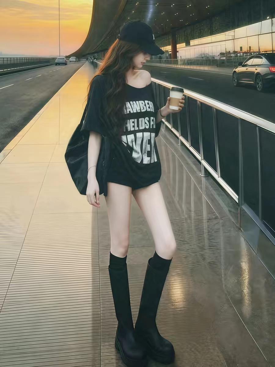 American Retro Black Letter Off-Shoulder Short-Sleeve T-Shirt for Women 2026 Summer Top Street Music Festival Outfit - Image 3