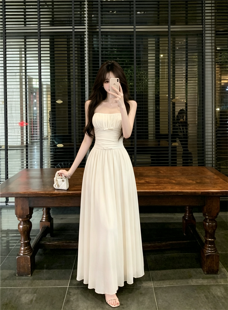 French Vintage Sleeveless Dress Summer 2026 Elegant Cinched Waist Beach Vacation Long Dress